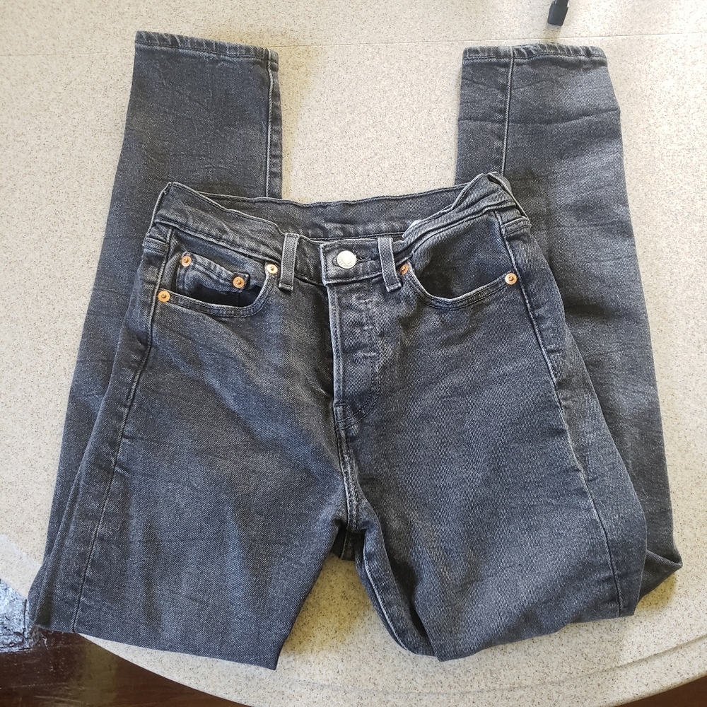 Levis mom jeans